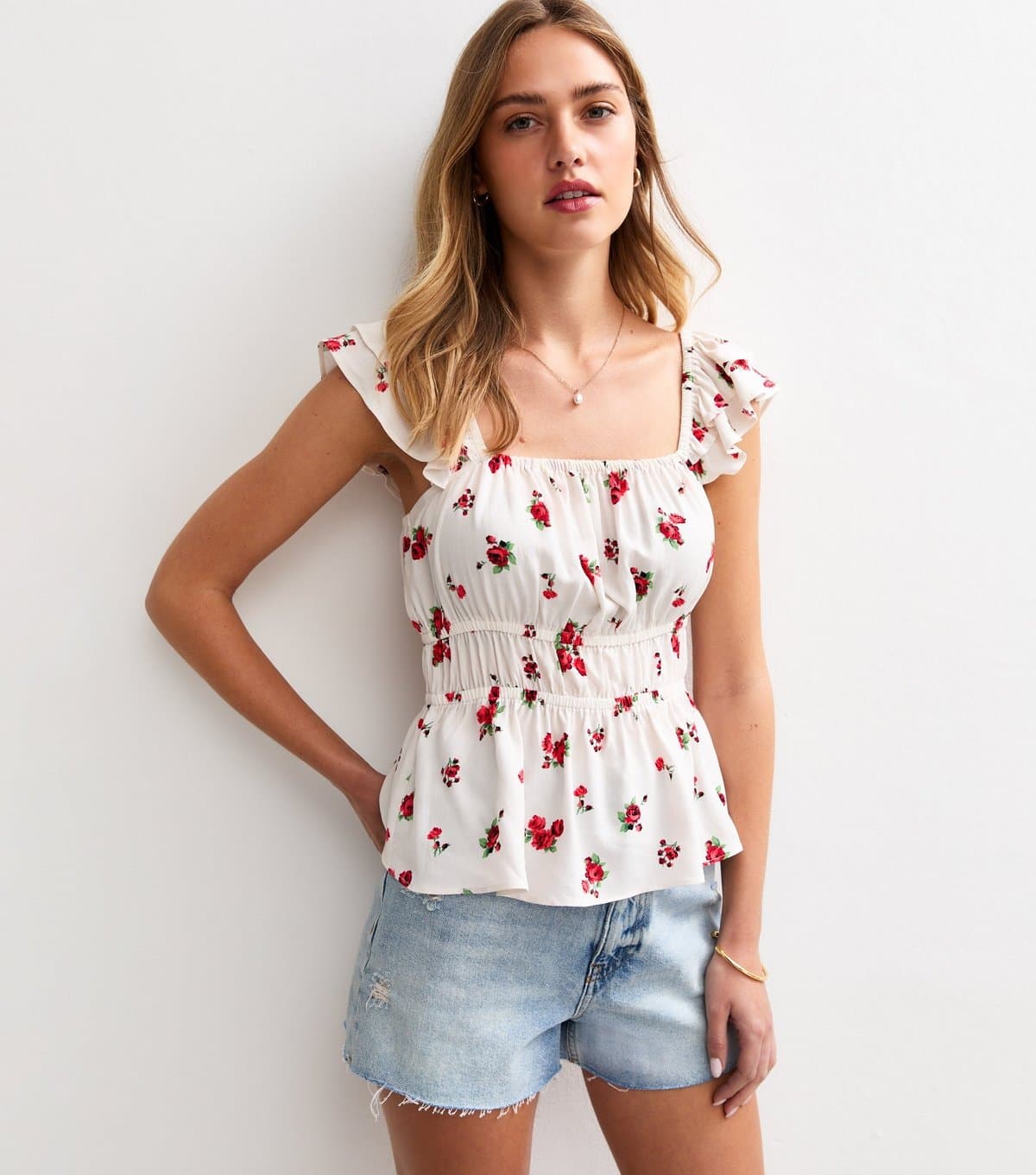 New Look Women's Red Rose Print Shirred Waist Tea Top New Look