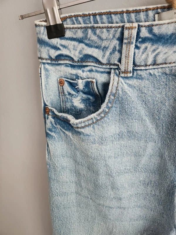 New Look New Look Lift & Shape High Waisted Mom Jeans | Light Wash Blue | UK 6