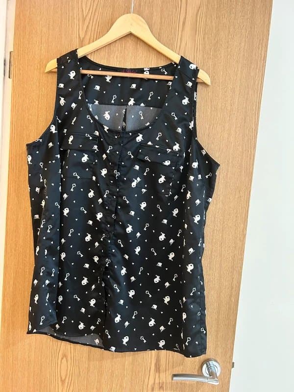 So Fabulous So Fabulous! Alice in Wonderland Inspired Buttoned Vest Top in Black- Size 22