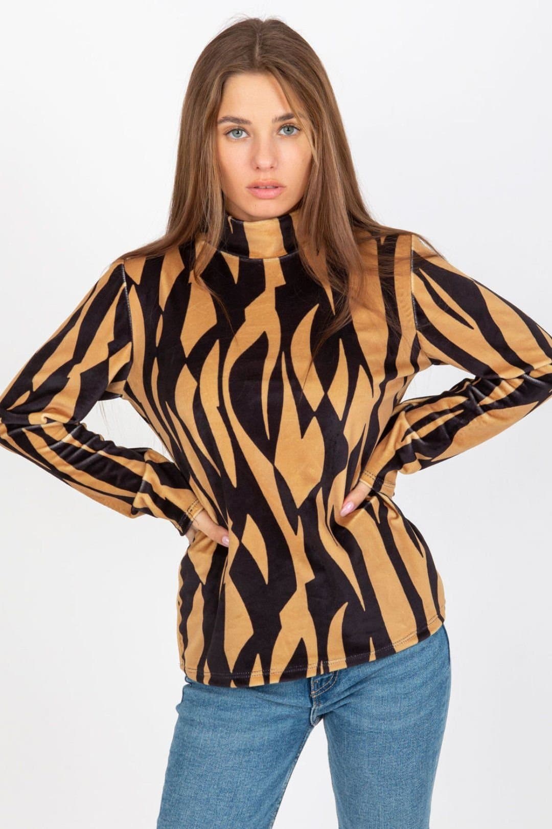 Love Lace Love Lace Women's Velour Long Sleeve Stand Collar Blouse in Brown