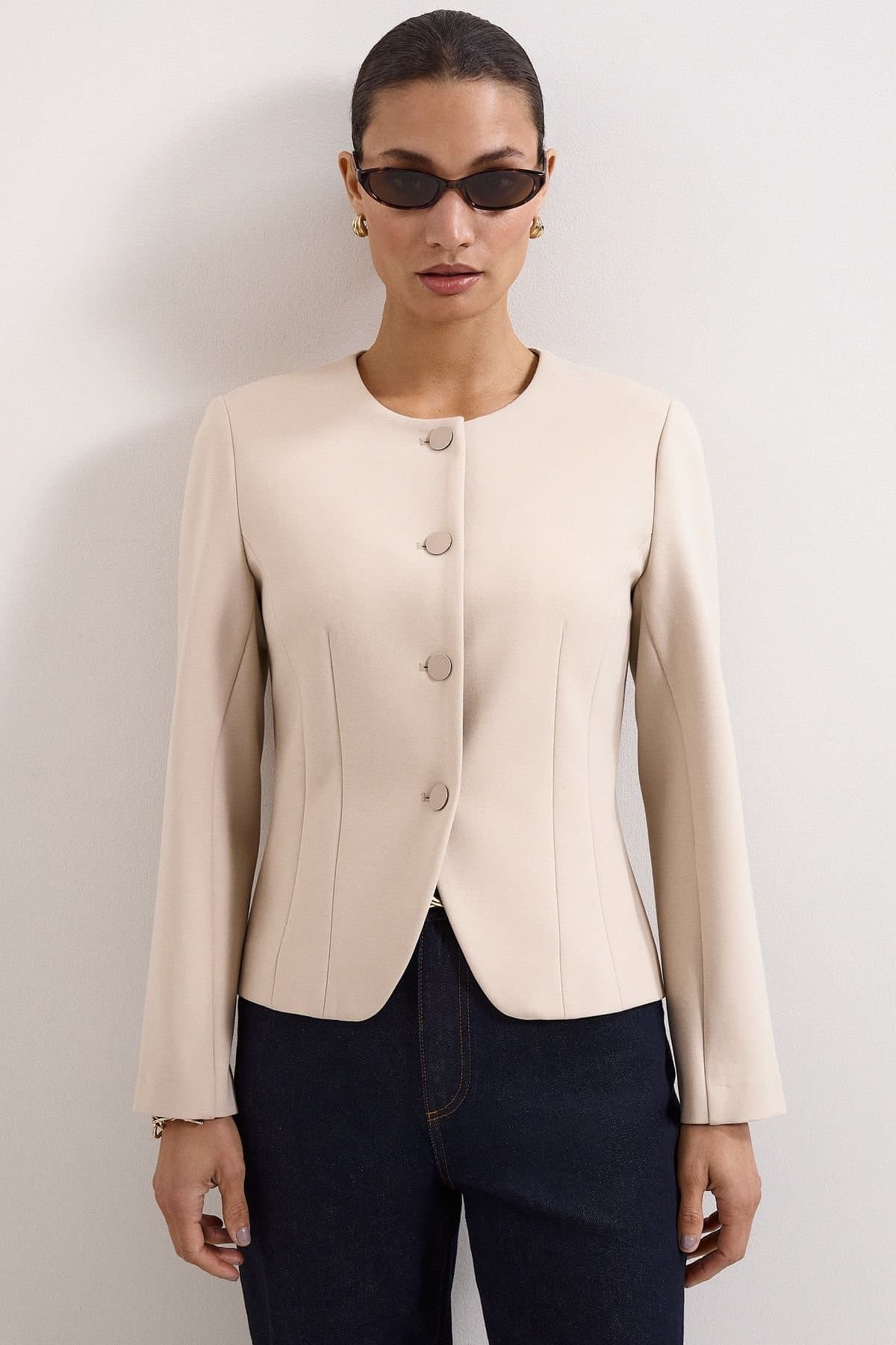 Phase Eight Phase Eight Women's Carla Sculpted Ponte Jacket in Cream