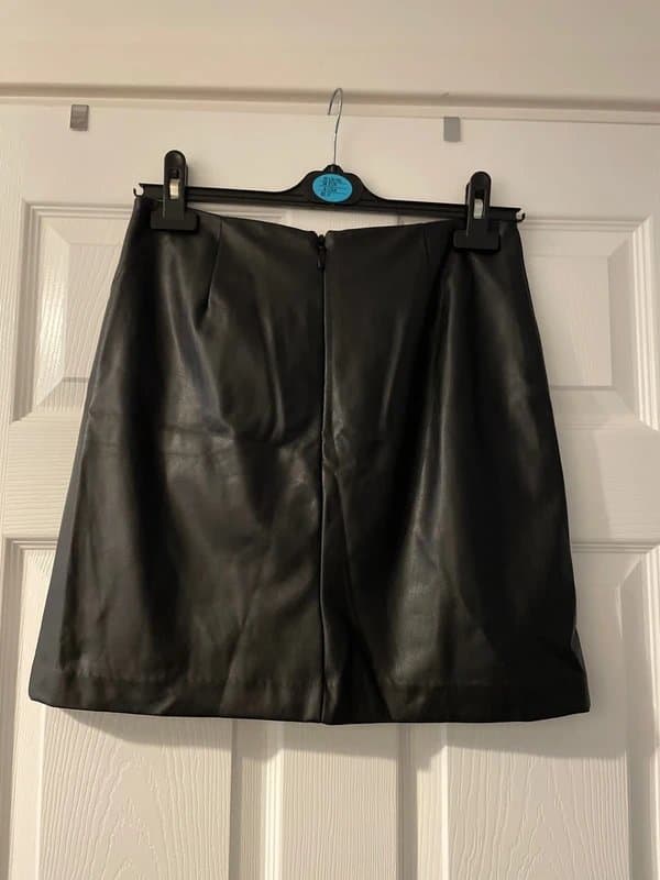 New Look Leather look skirt size 10