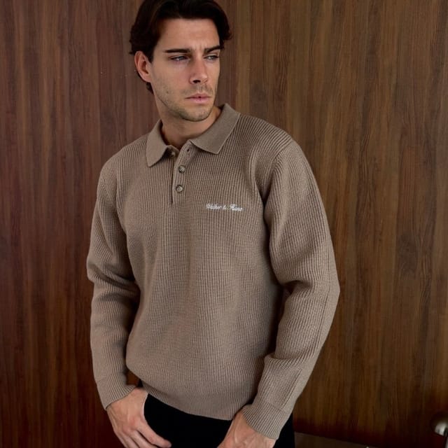 Walker & Hunt Walker & Hunt Men's Oversized Lando Knit in Tan - 2