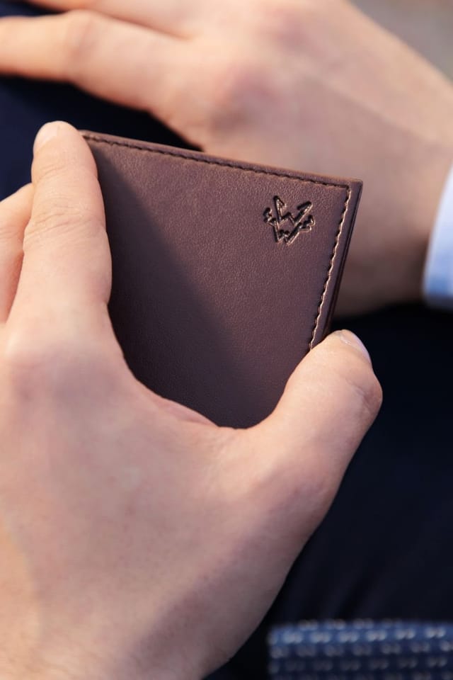 Watson & Wolfe Watson & Wolfe Men's Bifold 6 Card Holder in Brown - 3