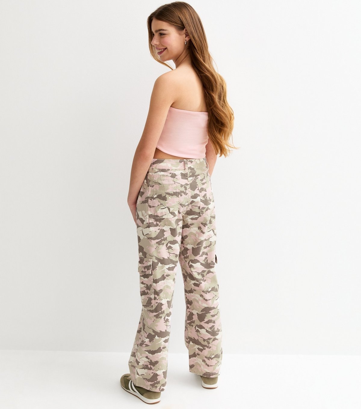 New Look Girls' Pink Cotton Camo Print Cargo Trousers New Look - 4