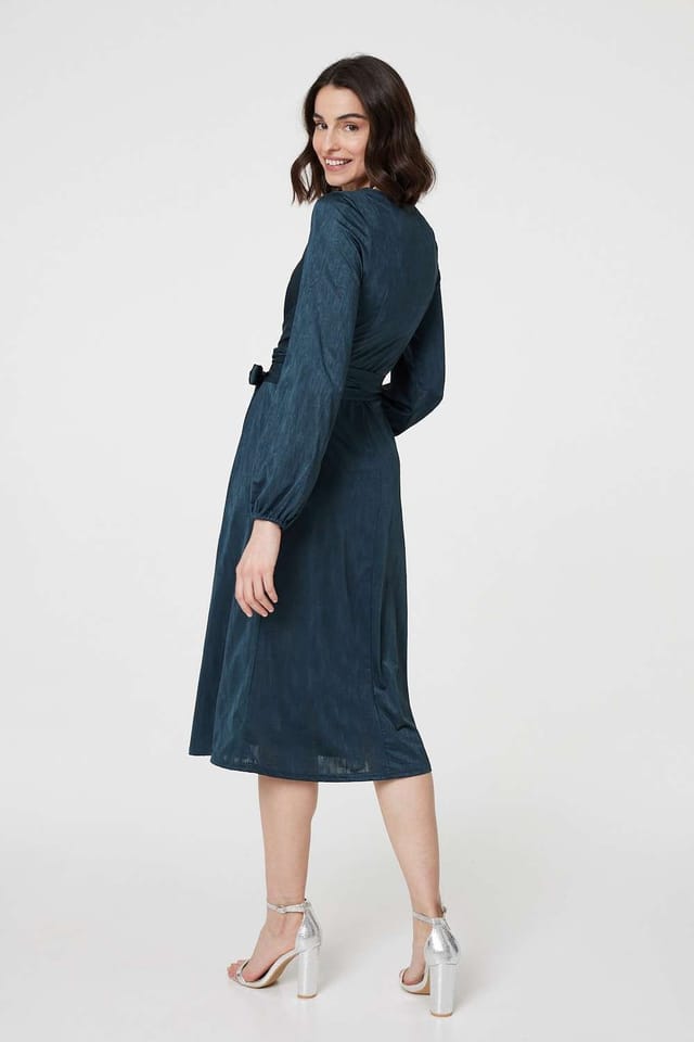 Izabel London Izabel London Women's Ruched Long Sleeve Midi Wrap Dress in Green - 3