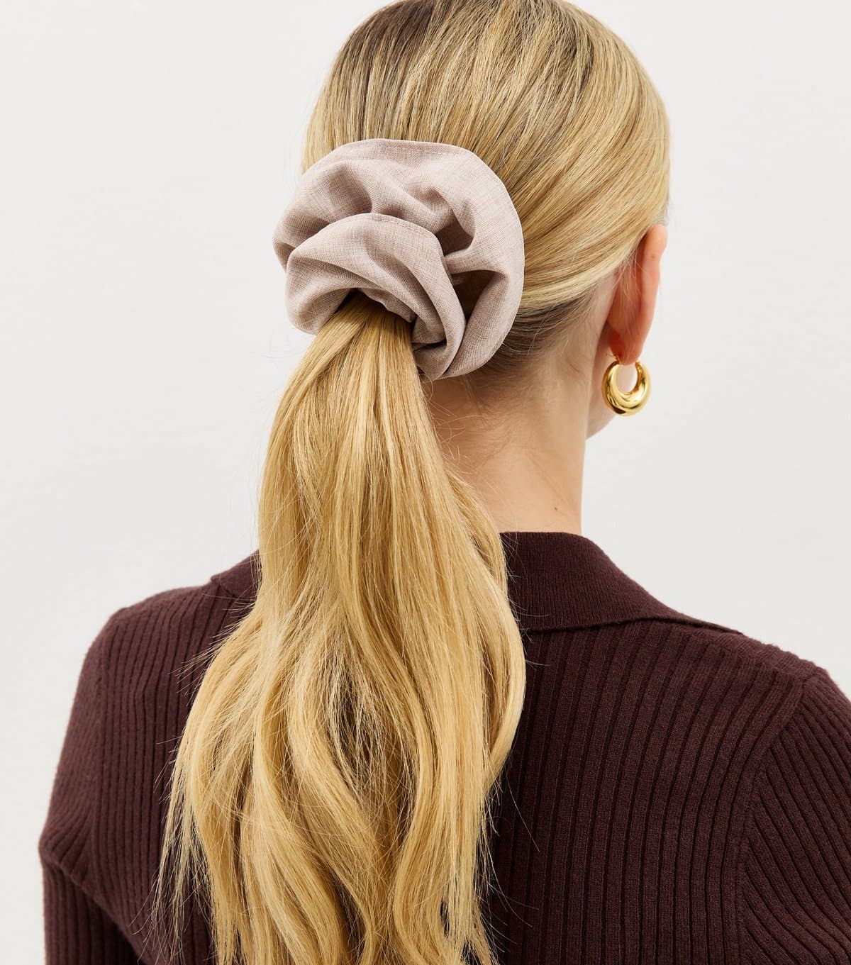 New Look Oatmeal Oversized Linen Look Scrunchie New Look