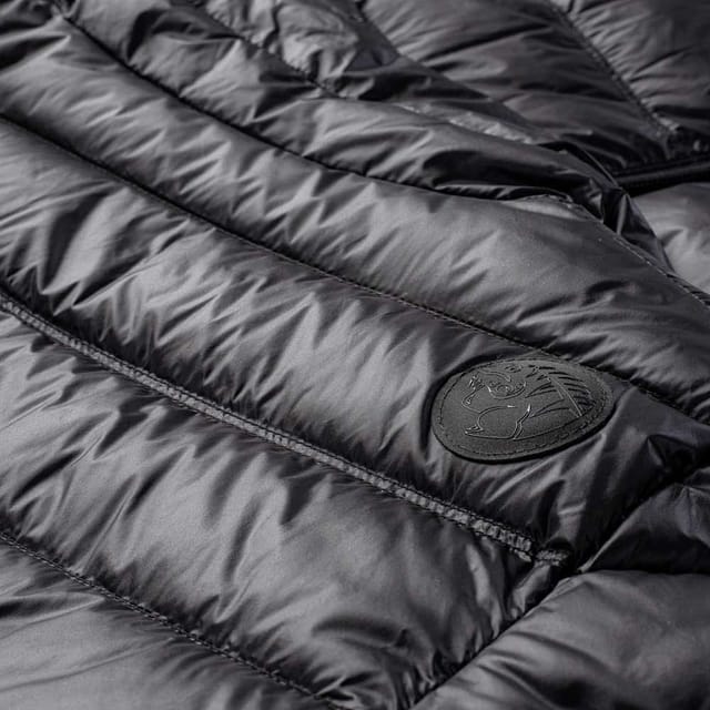 Iguana Iguana Women's Blanca Padded Jacket in Black - 3