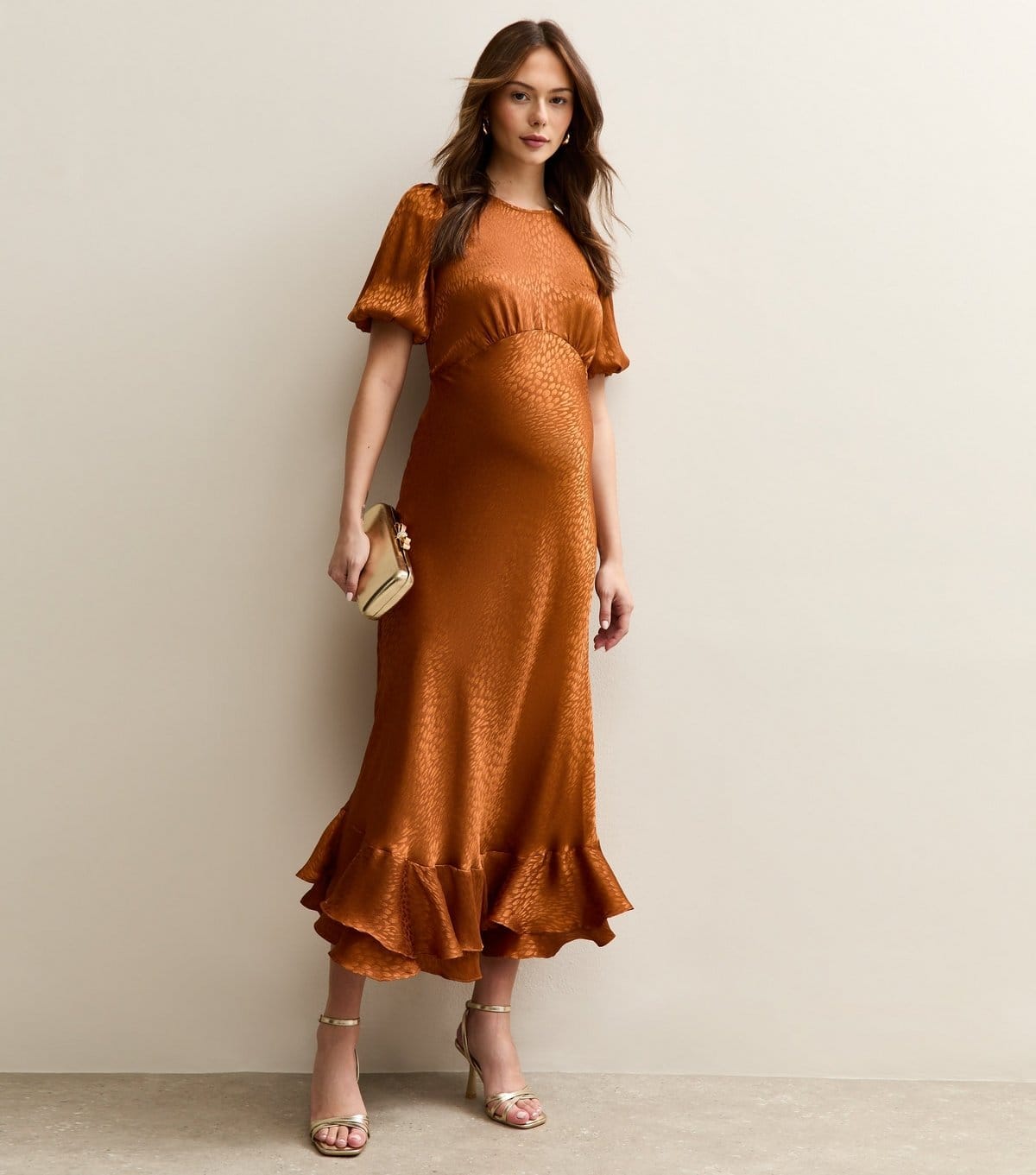 New Look Women's Maternity Orange Feather Jacquard Satin Midi Dress New Look - 1