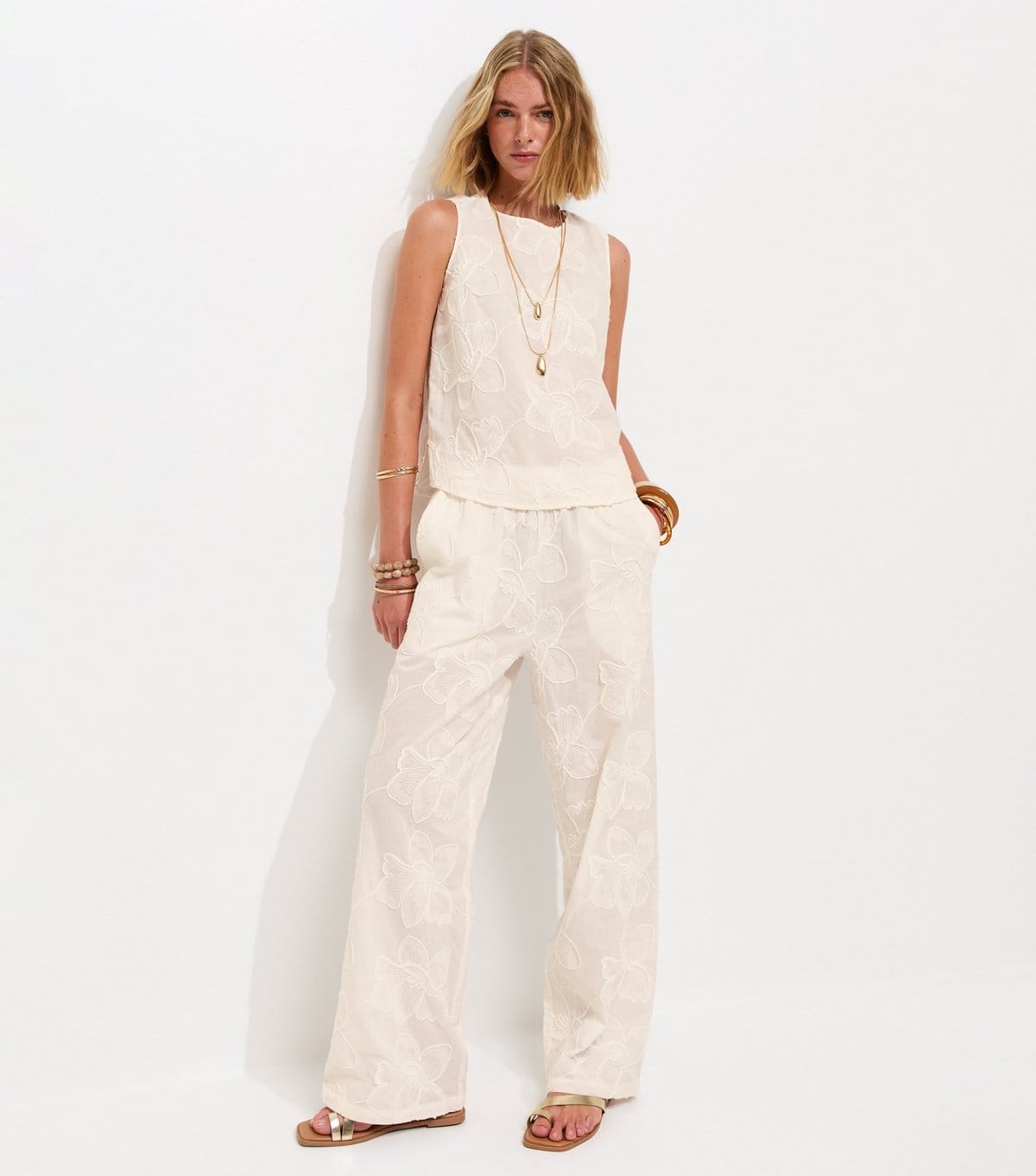 New Look Women's Cream Cornelli Embroidered Trousers New Look - 4