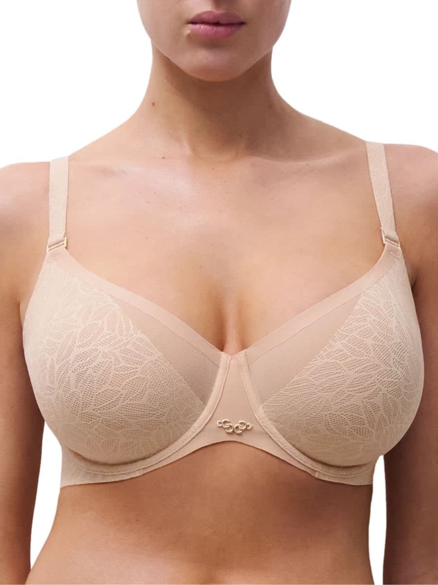 Chantelle Chantelle Women's Pure Lace Covering Moulded Bra in Beige
