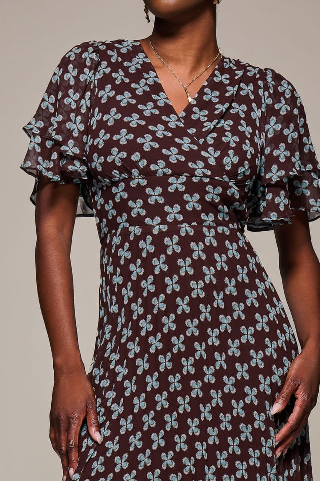 Jolie Moi Jolie Moi Women's Angel Sleeve Pleated Chiffon Midi Dress in Dark Brown - 2