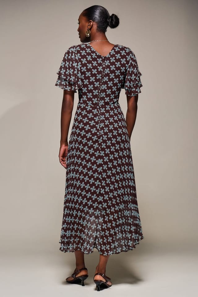 Jolie Moi Jolie Moi Women's Angel Sleeve Pleated Chiffon Midi Dress in Dark Brown - 3