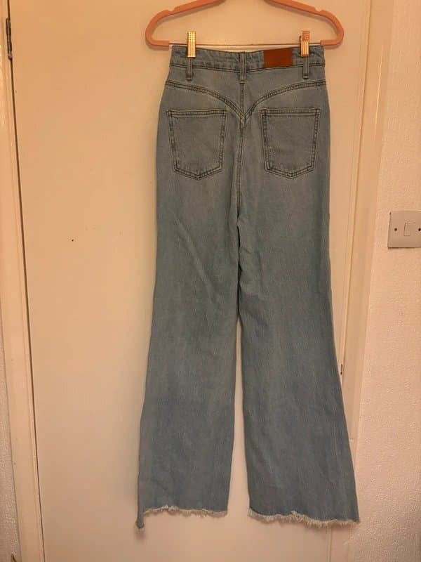 ASOS ASOS Luxe Wide Leg Ripped Jeans - size 8
