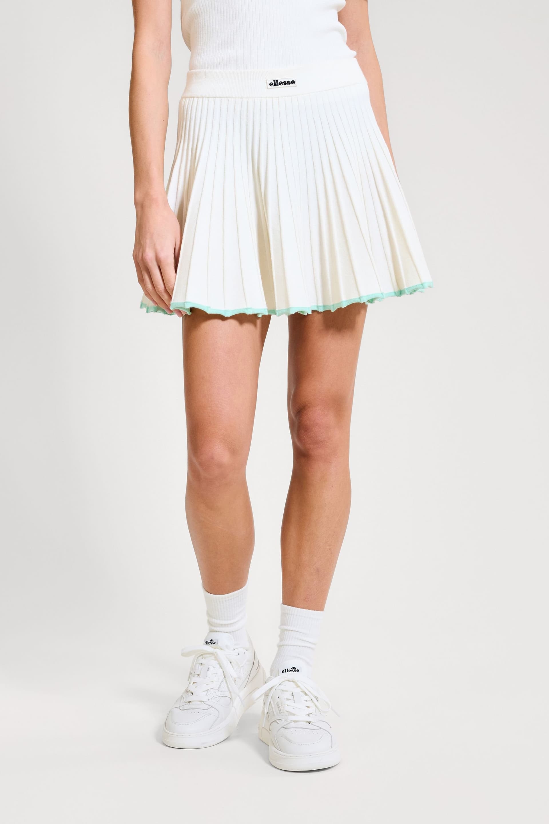 Ellesse Ellesse Women's Off-White Pleated Skirt
