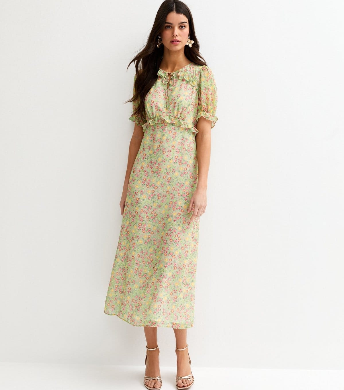 Women's Green Daisy Print Ruffled Chiffon Midi Dress New Look