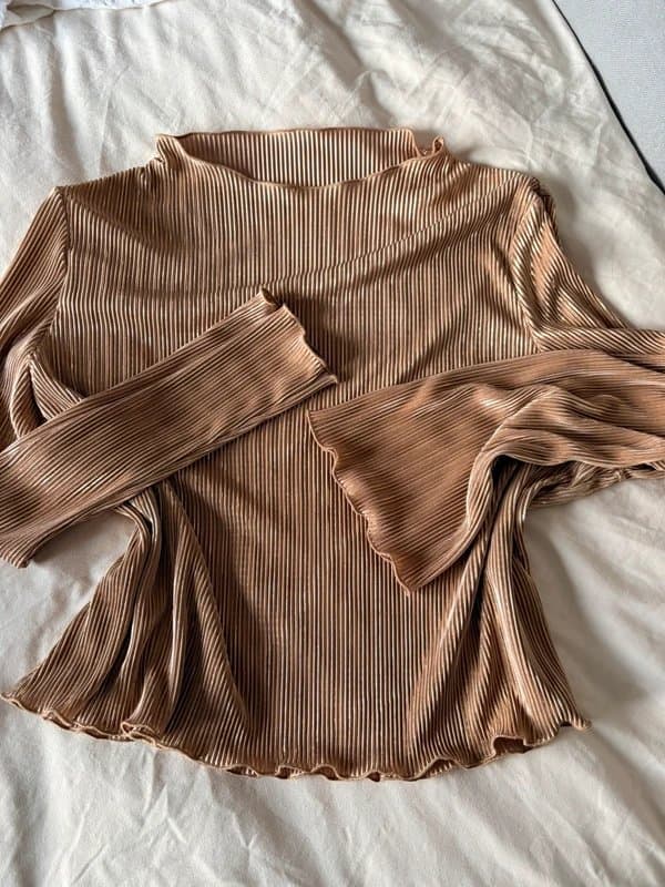Never Fully Dressed Never Fully Dressed gold metallic plissie top