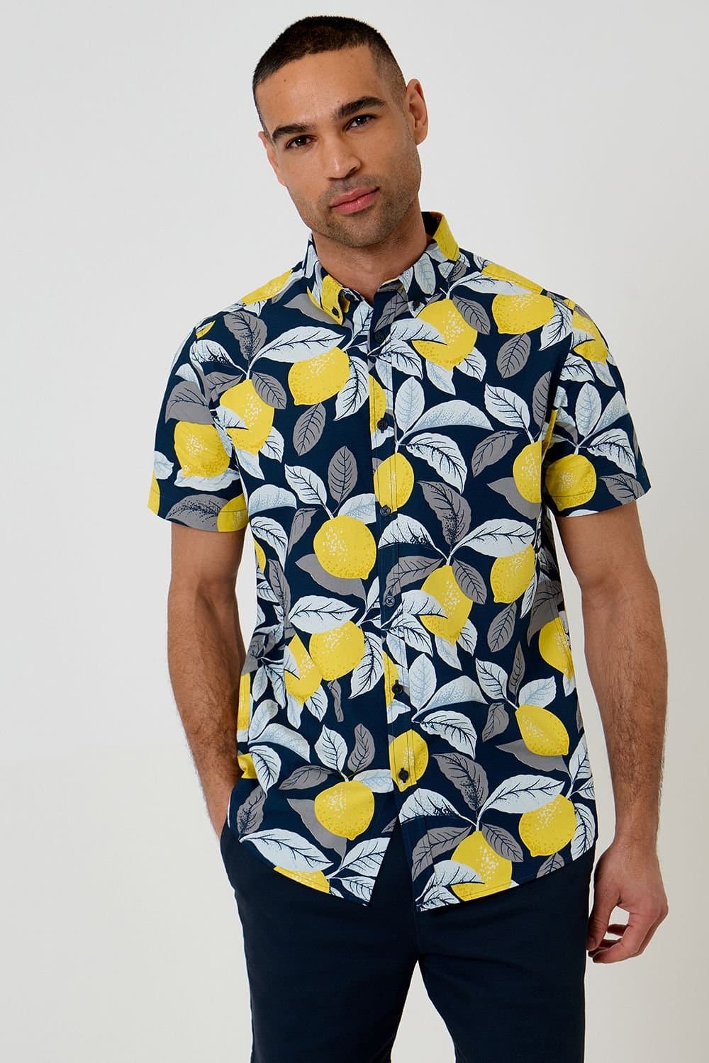 Threadbare Threadbare Men's Lemon Print Cotton Short Sleeve Shirt