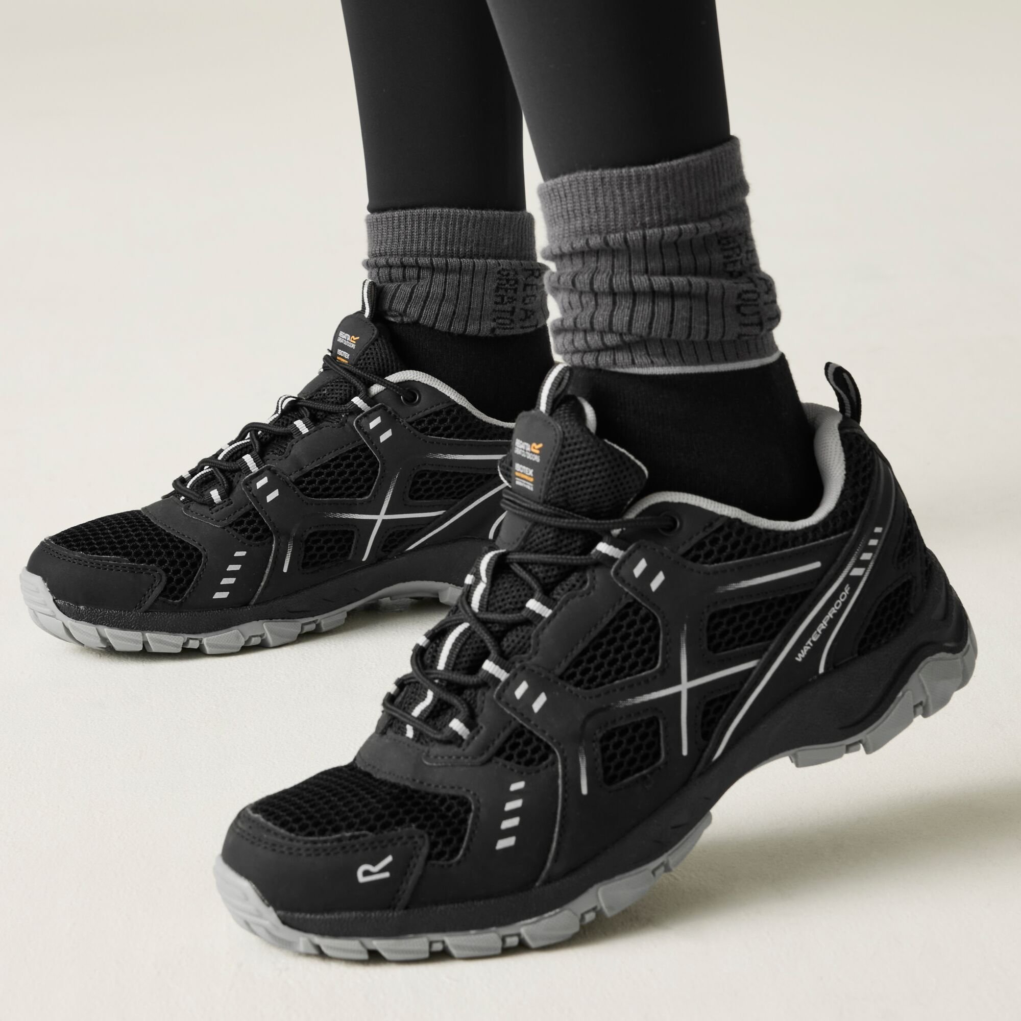 Regatta Regatta Women's Vendeavour Waterproof Walking Shoes in Black - 3