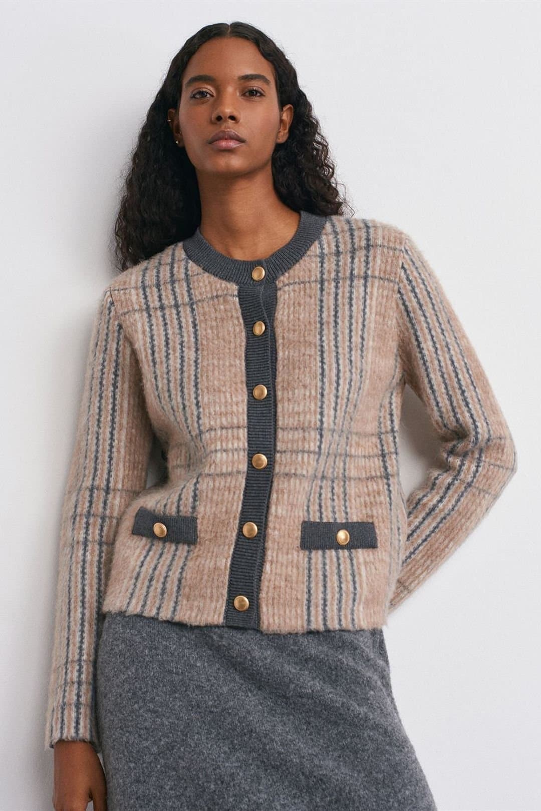 Dilvin Dilvin Women's Plaid Jacquard Crew Neck Cardigan