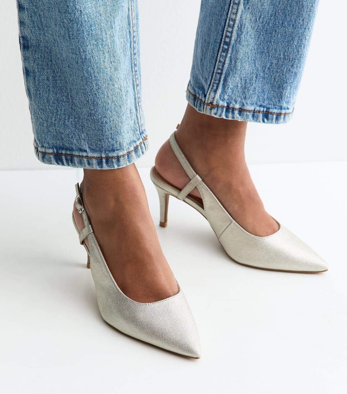 New Look Women's Wide Fit Silver Faux Leather Shimmer Slingback Court Shoes New Look