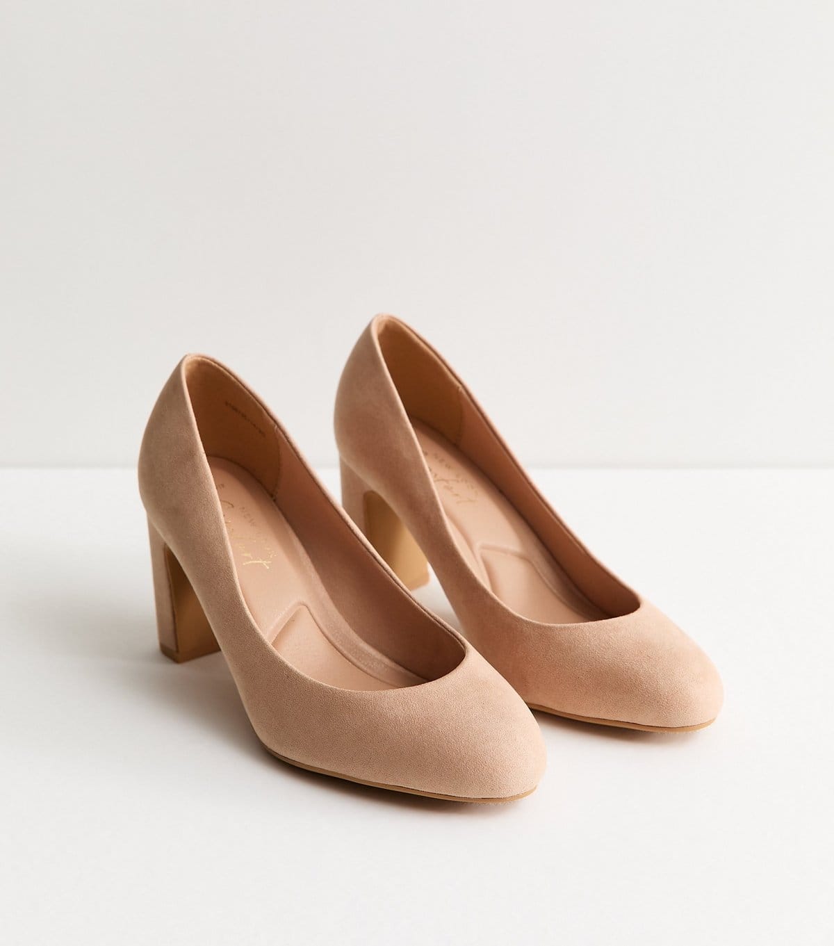 New Look Women's Wide Fit Cream Faux Suede Court Shoes Vegan New Look - 4