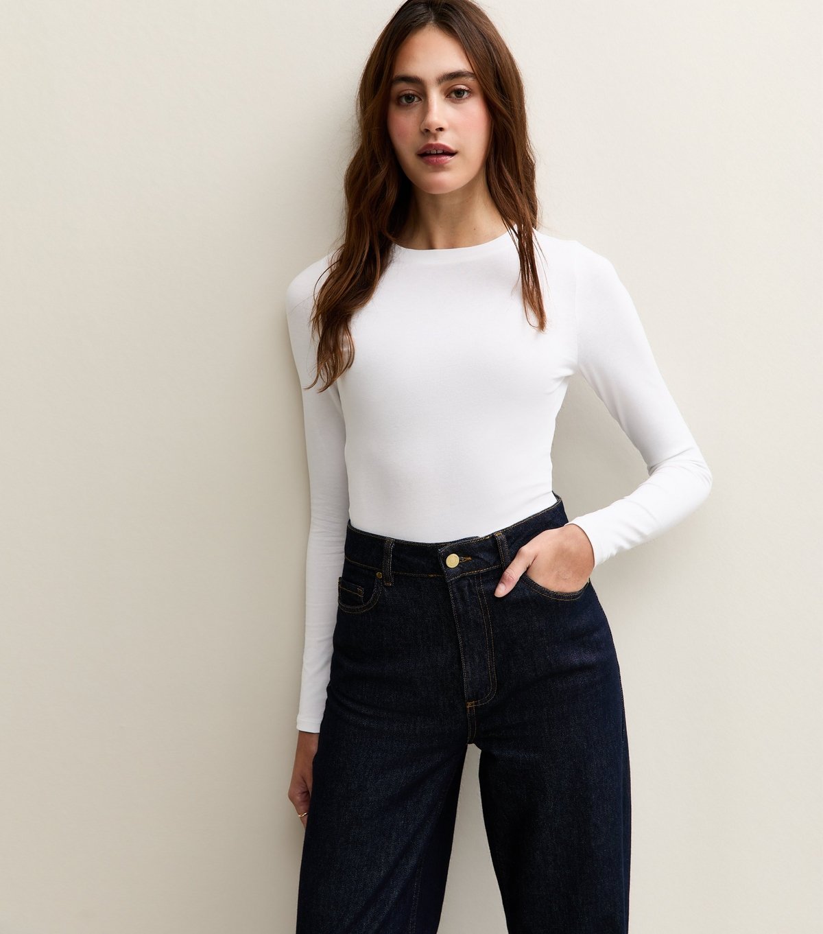 New Look Women's White Stretch Crew Neck Long Sleeve Bodysuit New Look - 2