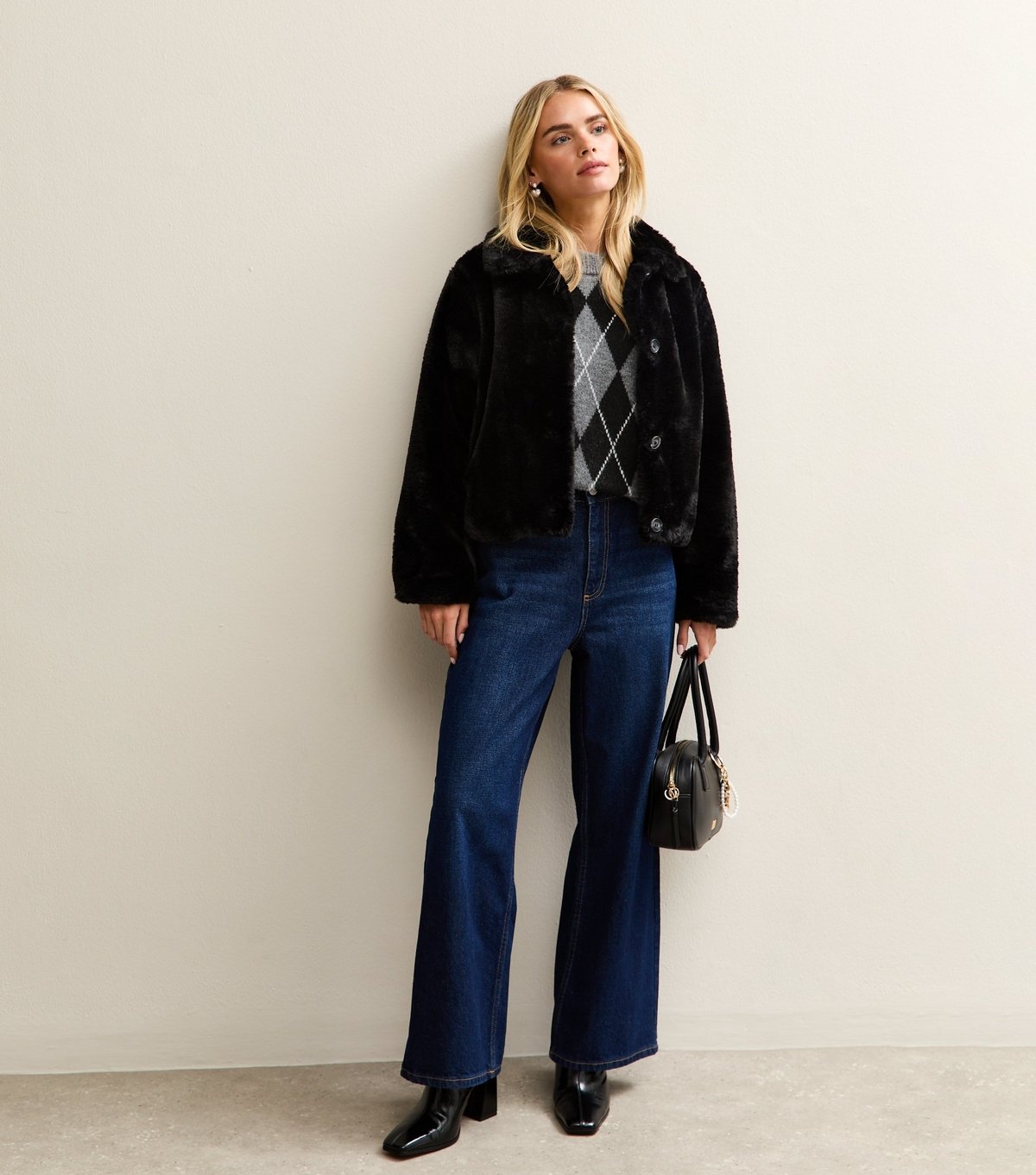 New Look Women's Petite Black Faux Fur Collared Jacket New Look - 2