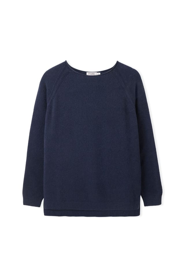 Celtic & Co Celtic & Co Women's Roll Edge Crew Neck Jumper in Navy - 2