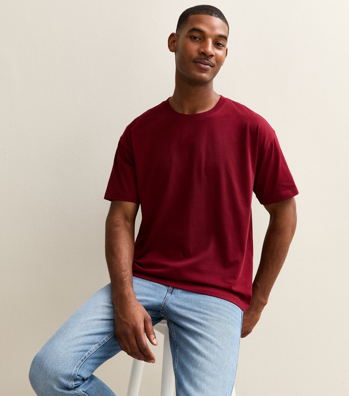 New Look Men's Dark Burgundy Oversized Short Sleeve T-Shirt New Look - 2
