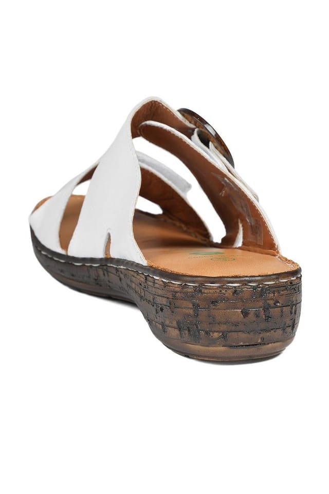 Pavers Pavers Women's Wide Fit Leather Adjustable Fasten Sandals in White - 3