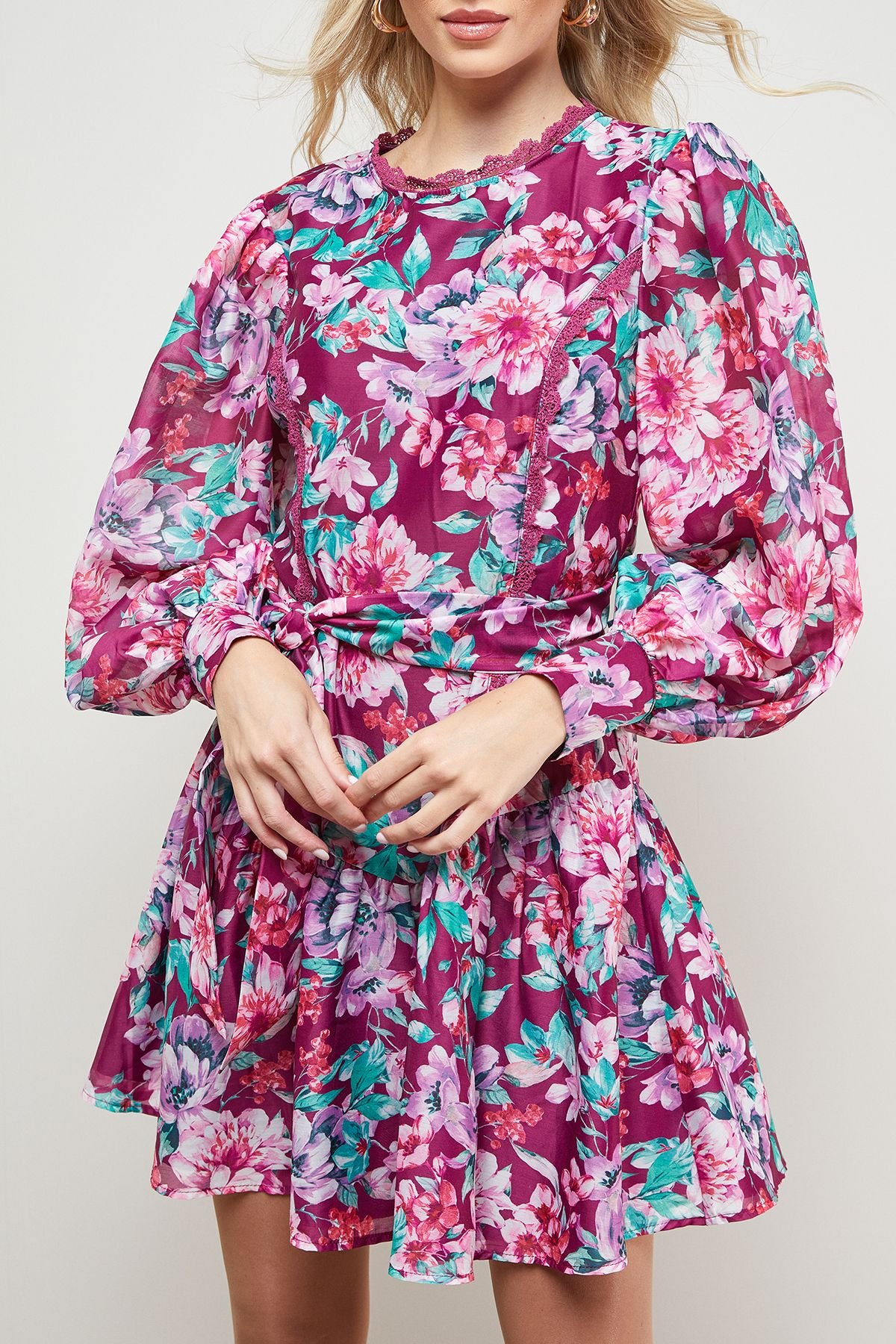 Oasis Oasis Women's Flippy Hem Belted Mini Dress in Floral - 4