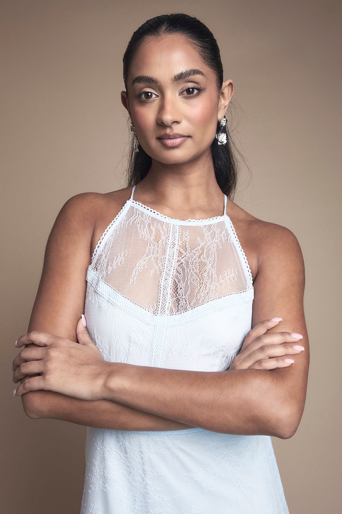 Oasis Oasis Women's Delicate Lace Apron Neck Maxi Bridesmaid Dress in Light Blue - 4