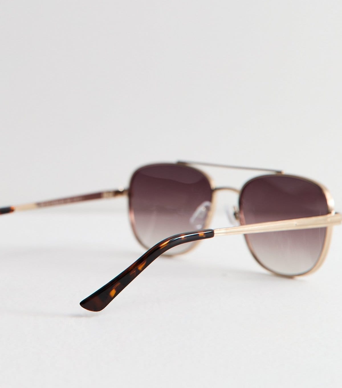 New Look Gold Tone Metal Frame Aviator Sunglasses New Look - 4