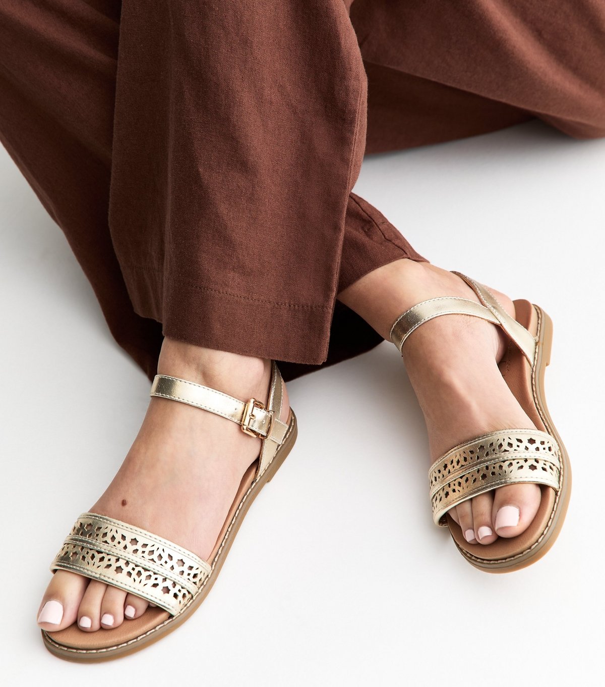 New Look Women's Gold Faux Leather Cut Out Strap Flat Sandals Vegan New Look - 3