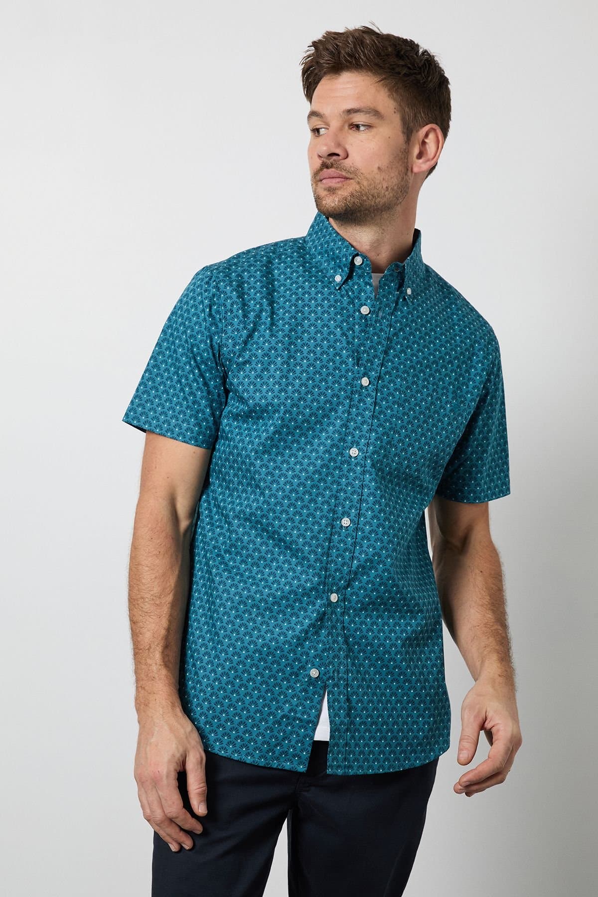 Maine Maine Men's Blue Print Short Sleeve Shirt