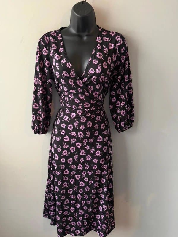 New Look New Look Petite (Size 8) Black and Pink Floral Midi Dress with 3/4 Sleeves