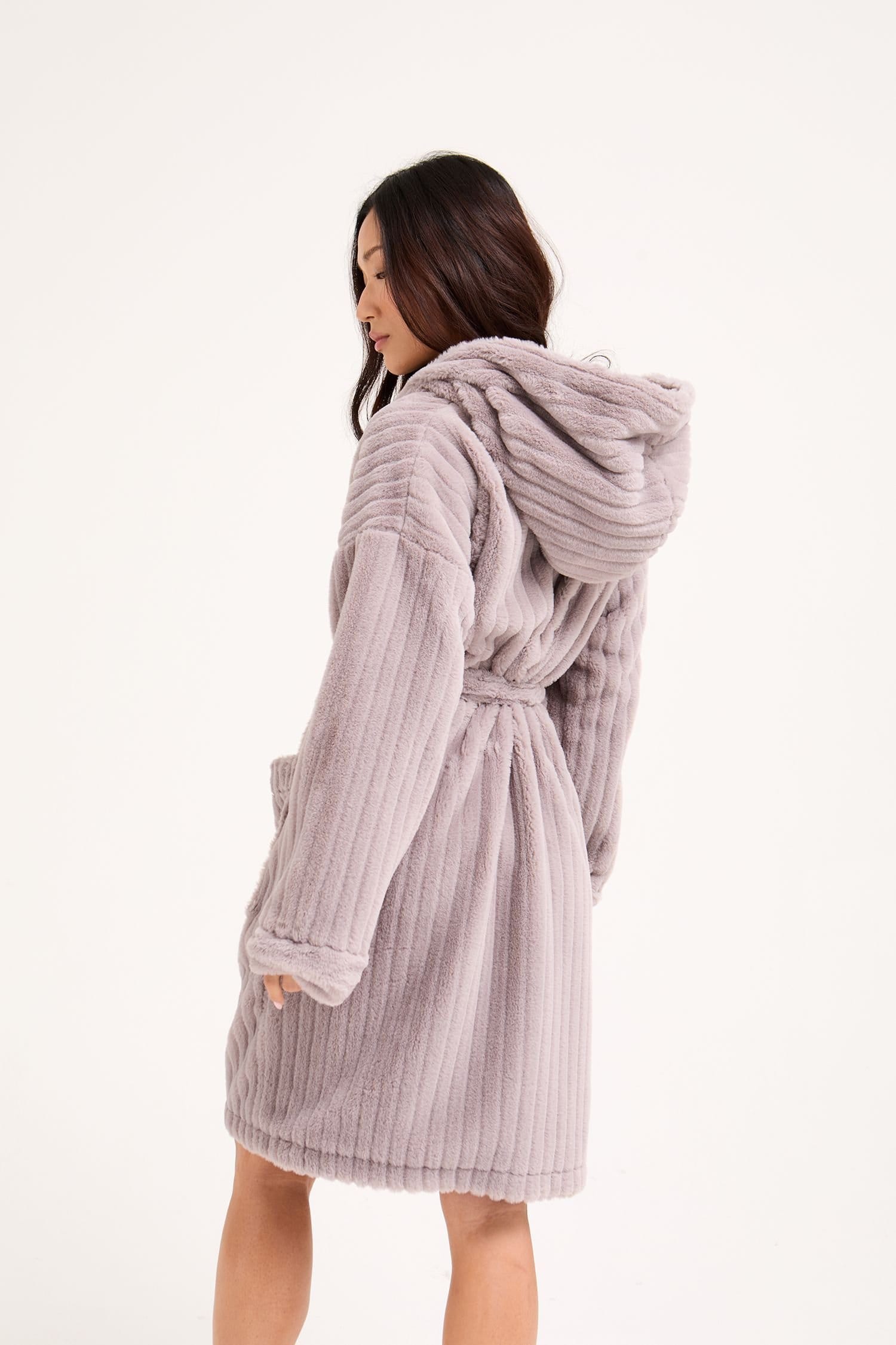 Pretty You London Pretty You London Women's Cloud Robe in Taupe - 4