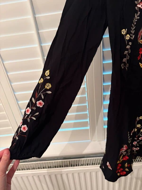 New Look New Look embroidered black dress