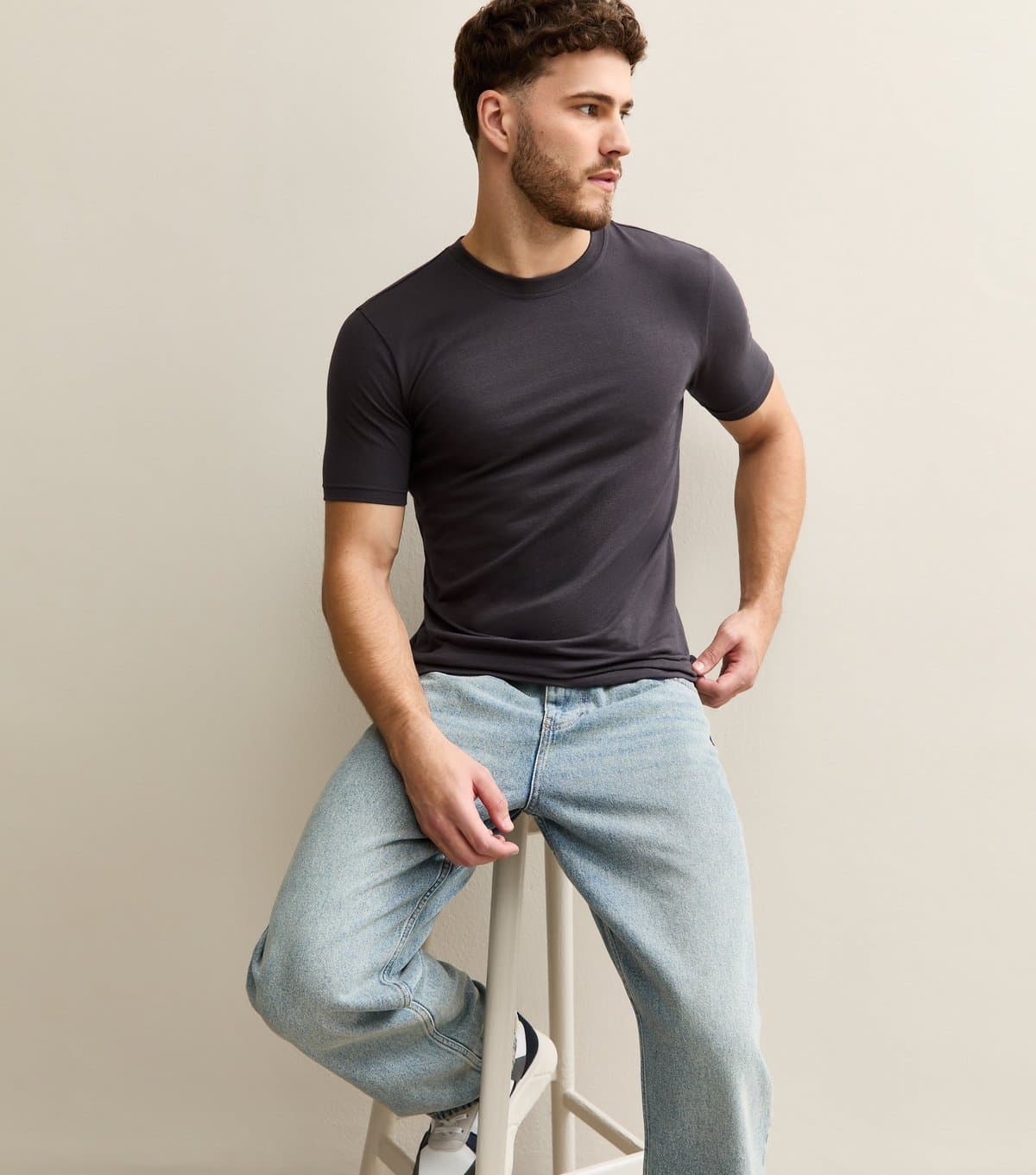 New Look Men's Dark Grey Muscle Fit T-Shirt New Look