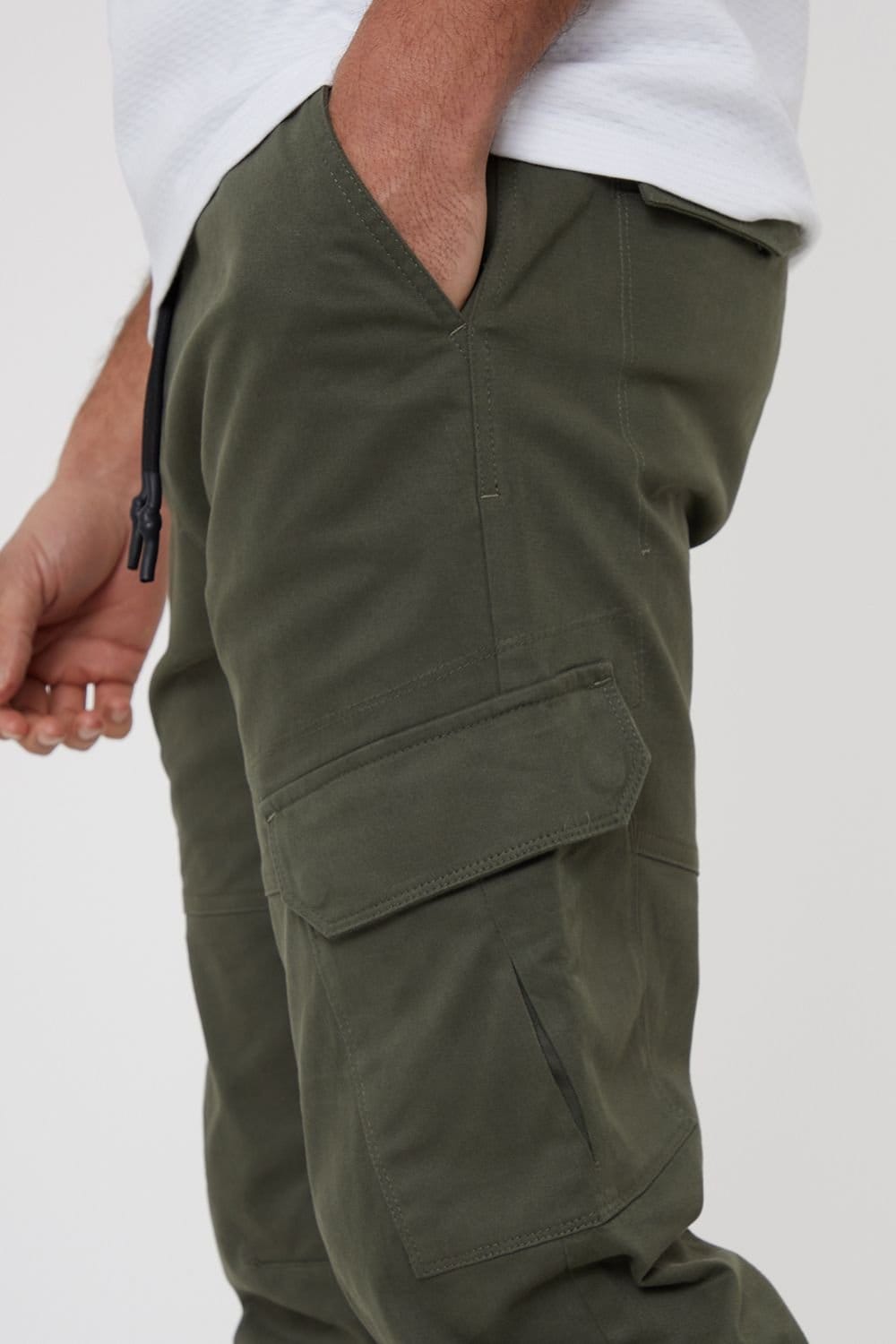 Threadbare Threadbare Men's 'Belfast' Cotton Jogger Style Cargo Trousers With Stretch in Khaki - 4
