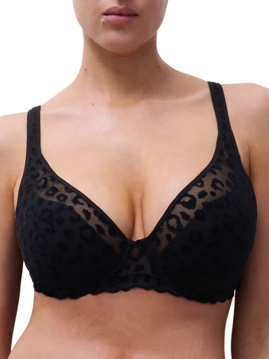Chantelle Chantelle Women's Girls Plunge T-Shirt Bra in Black