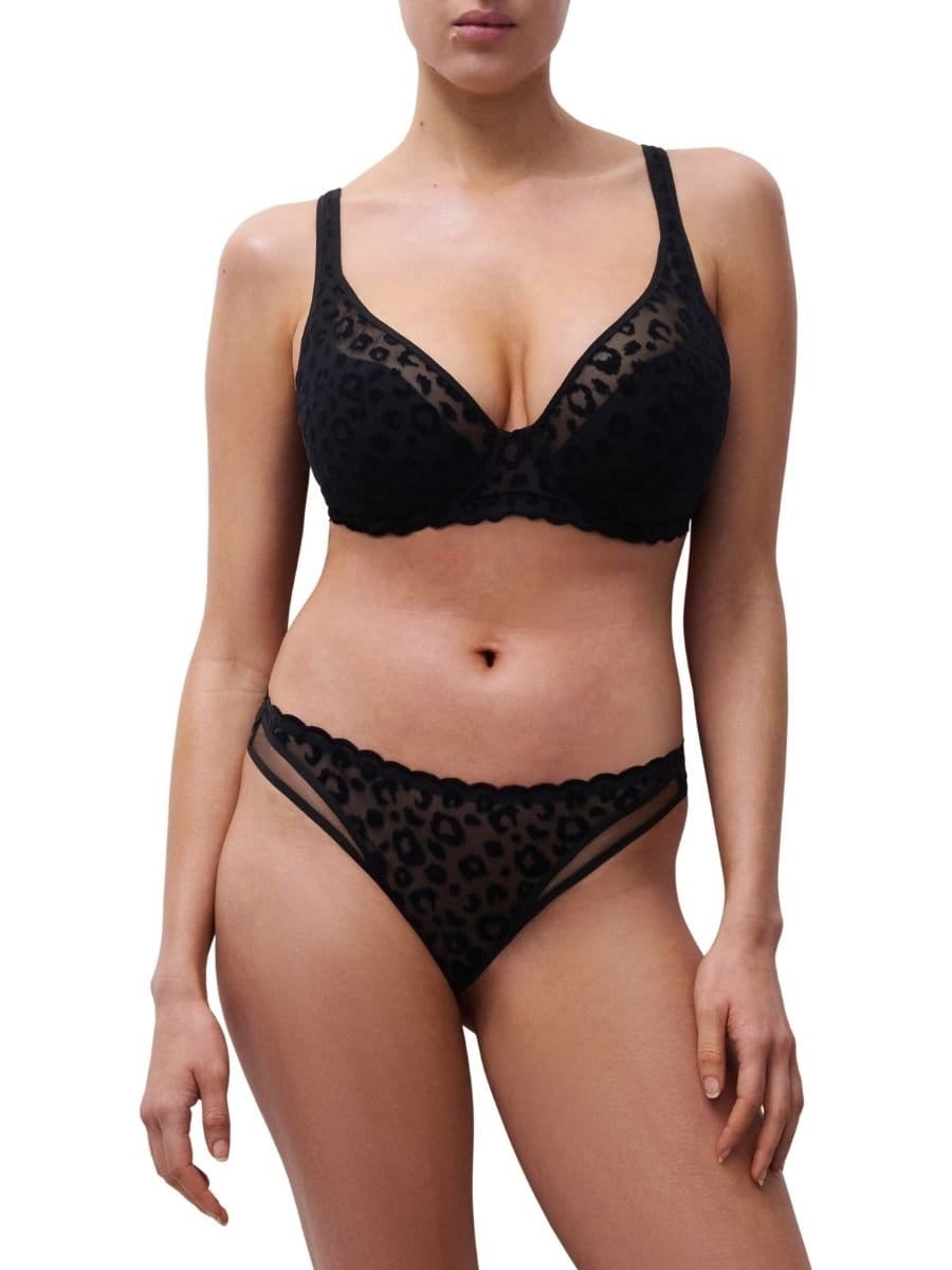 Chantelle Chantelle Women's Girls Plunge T-Shirt Bra in Black - 4