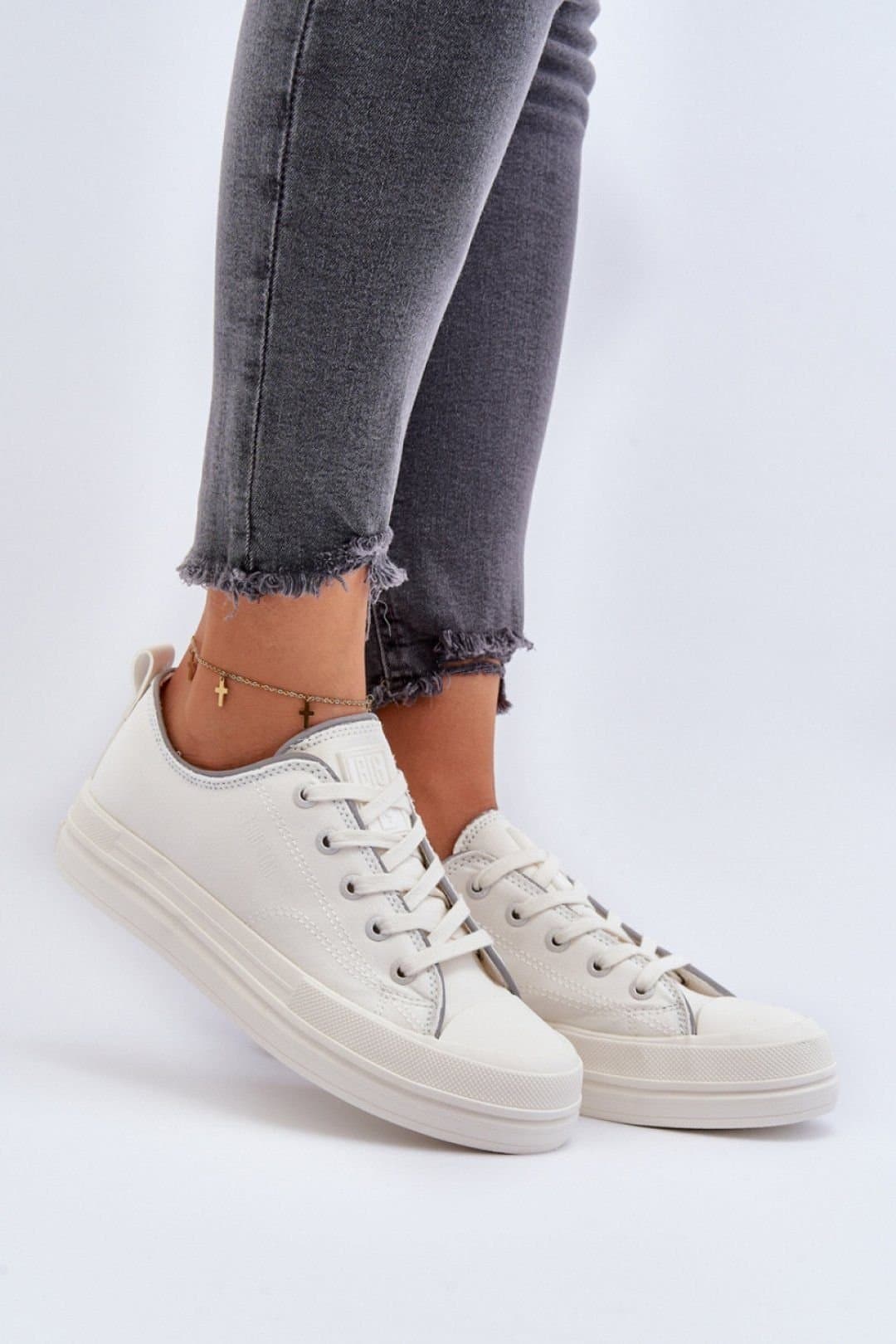 Love Lace Love Lace Women's BIG STAR Platform Textile Sneakers with Comfortable Insole in White
