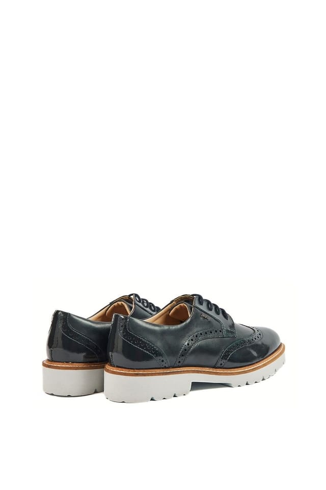 Pod Pod Women's Kortney Brogues in Navy - 2