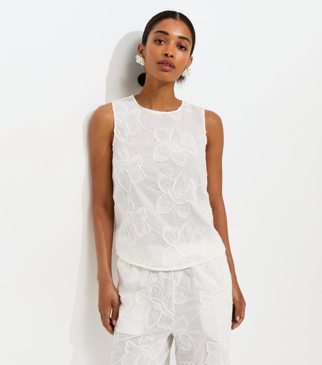 New Look Women's Cream Embroidered Floral Curved Hem Top New Look - 2