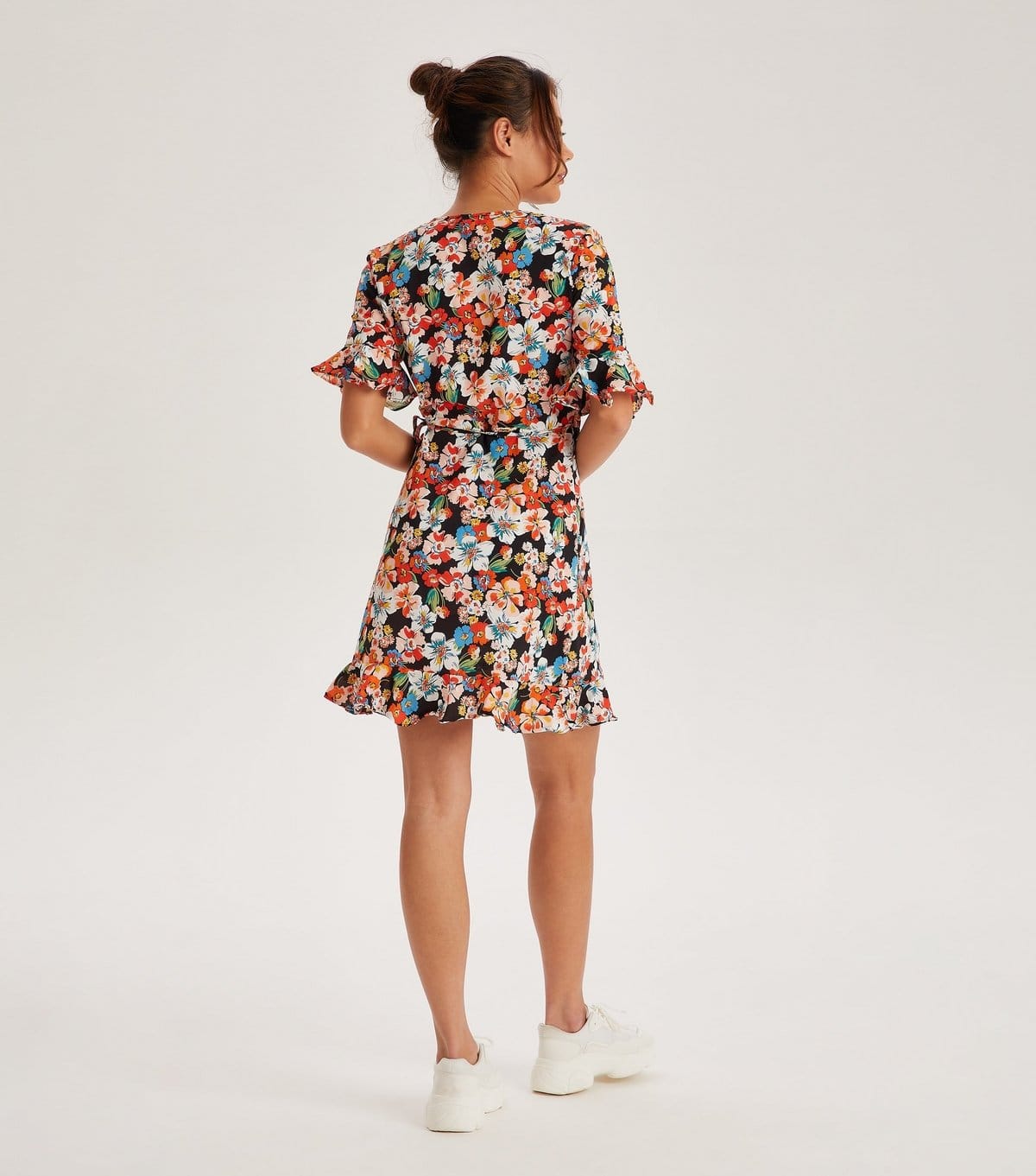 Urban Bliss Women's Black Floral Print Wrap Mini Dress Urban Bliss New Look - 4