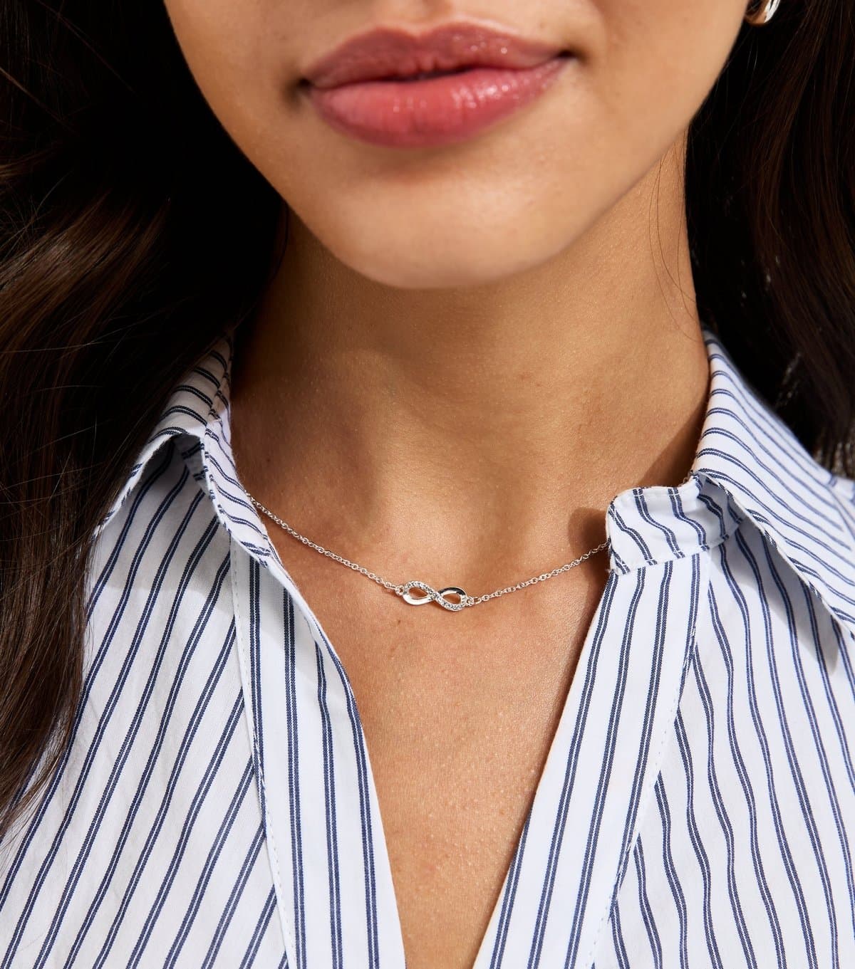 New Look Silver Tone Diamante Embellished Infinity Pendant Necklace New Look