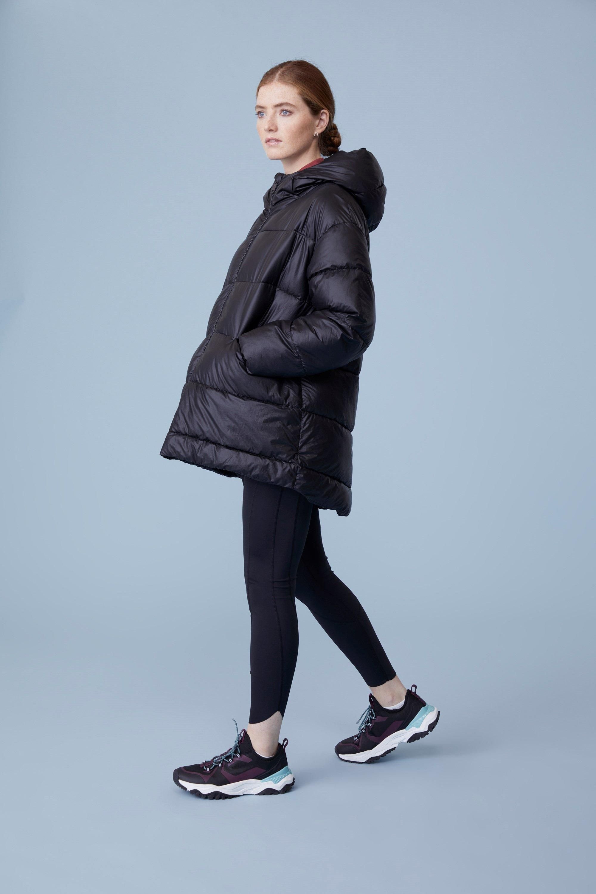 Active People Active People Women's 'Aura Light' PrimaLoft® Gold Insulation Long Sleeve Padded Jacket in Black - 2