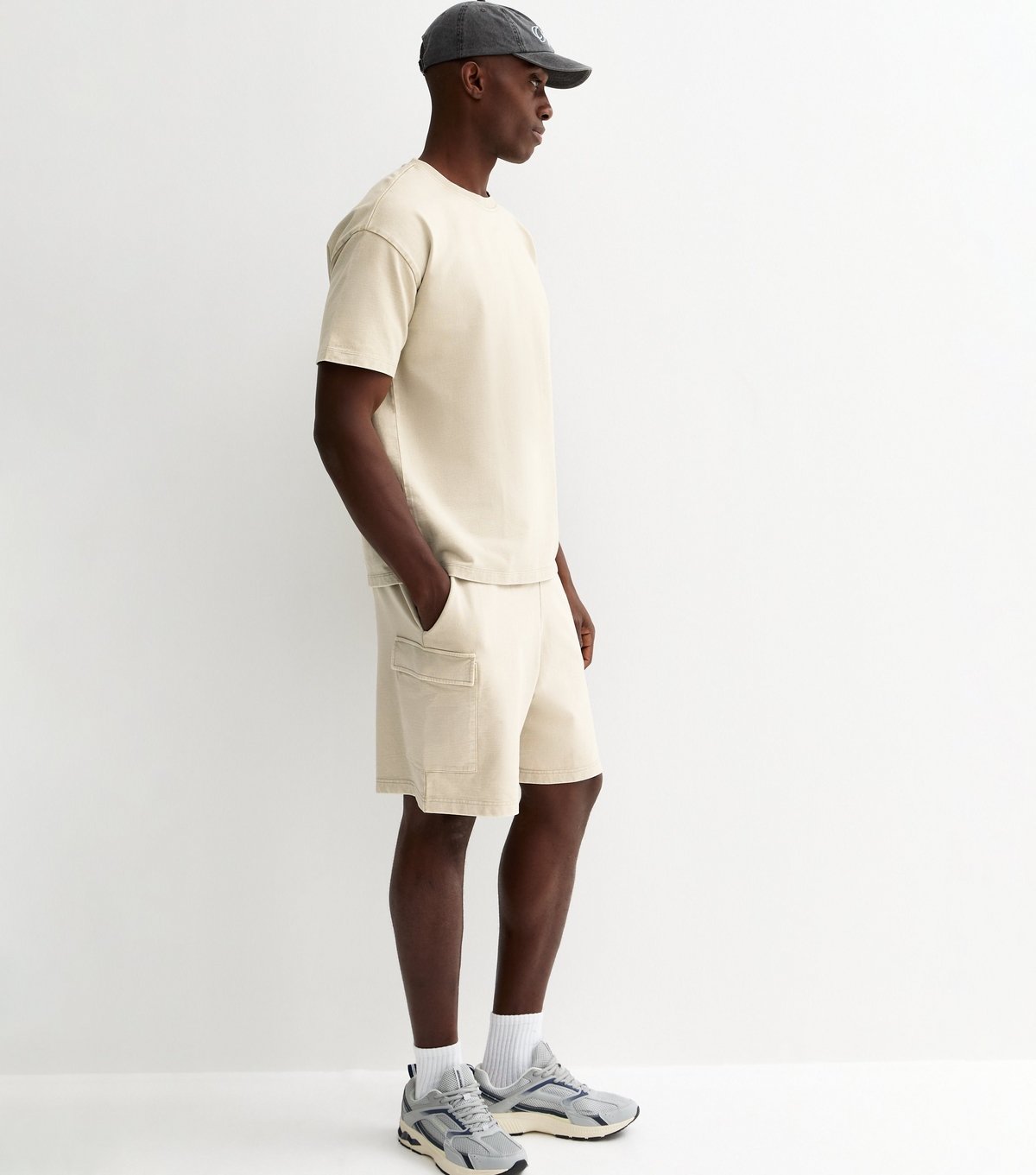 New Look Men's Stone Lightweight Cargo Shorts New Look - 3